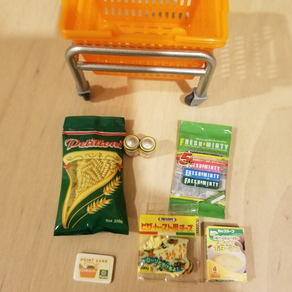 Rement rare minature dollhouse supermarket
